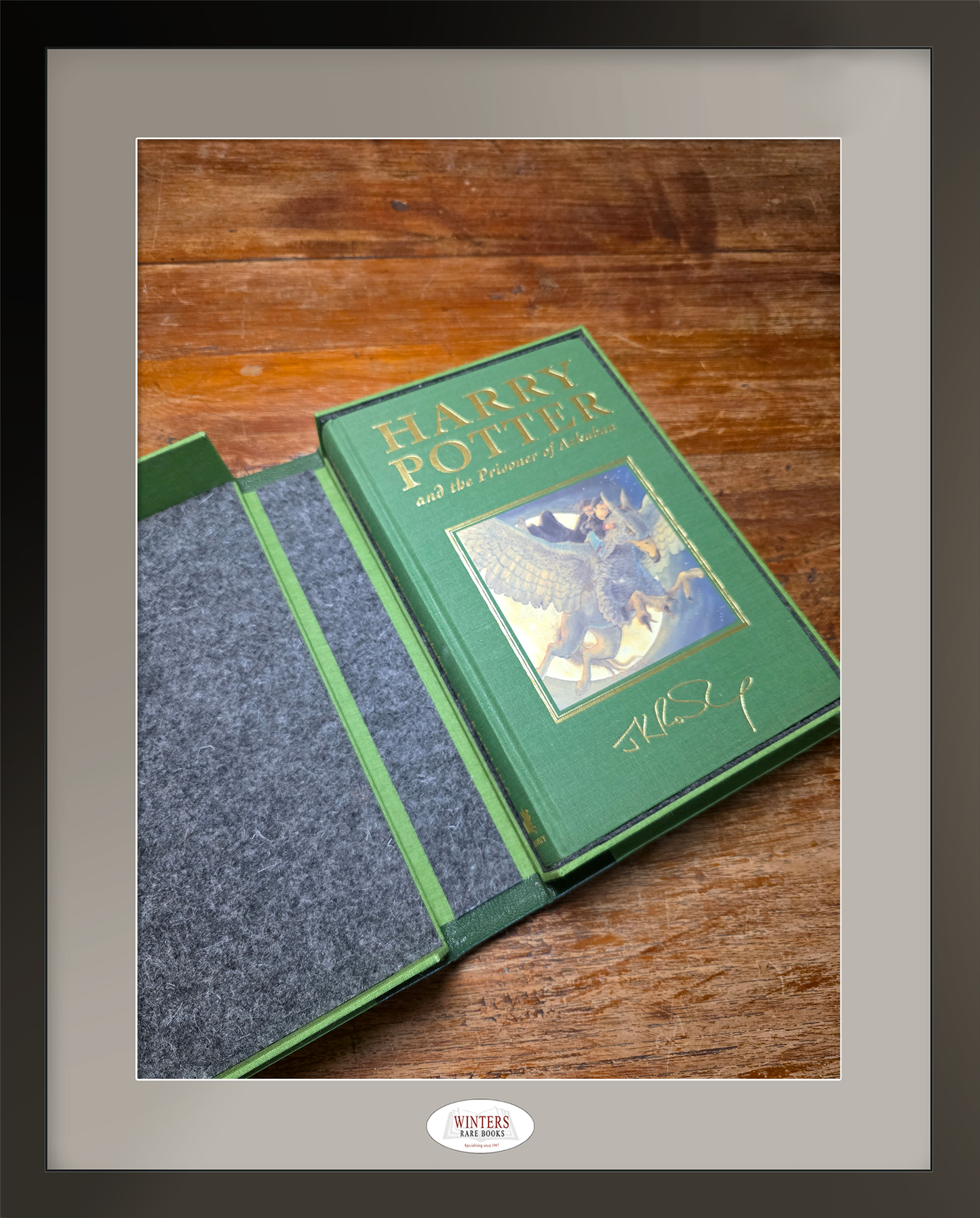 Harry Potter and the Prisoner of Azkaban - Deluxe edition, first printing, signed