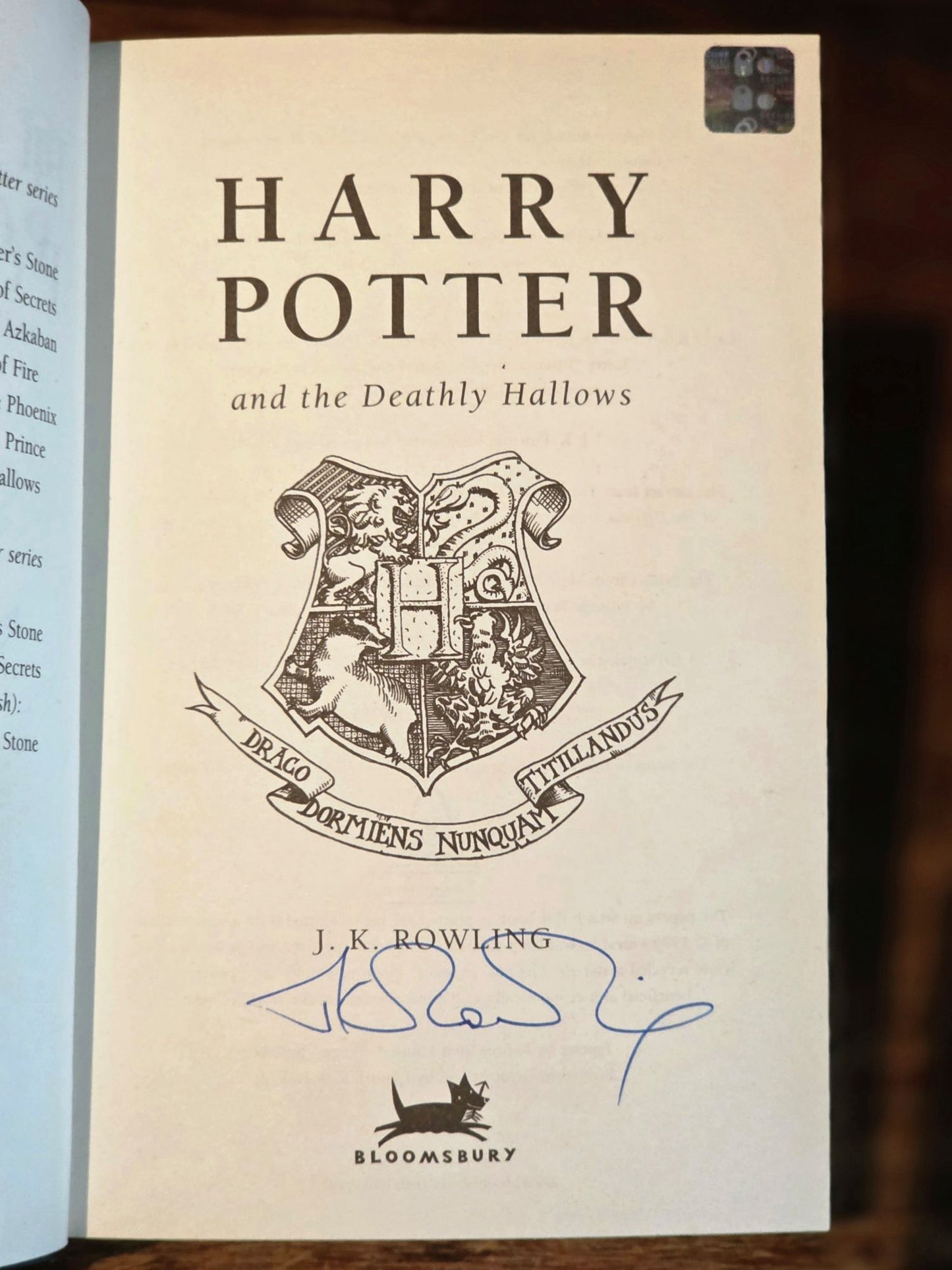 Harry Potter and the Deathly Hallows – Flat-signed first edition