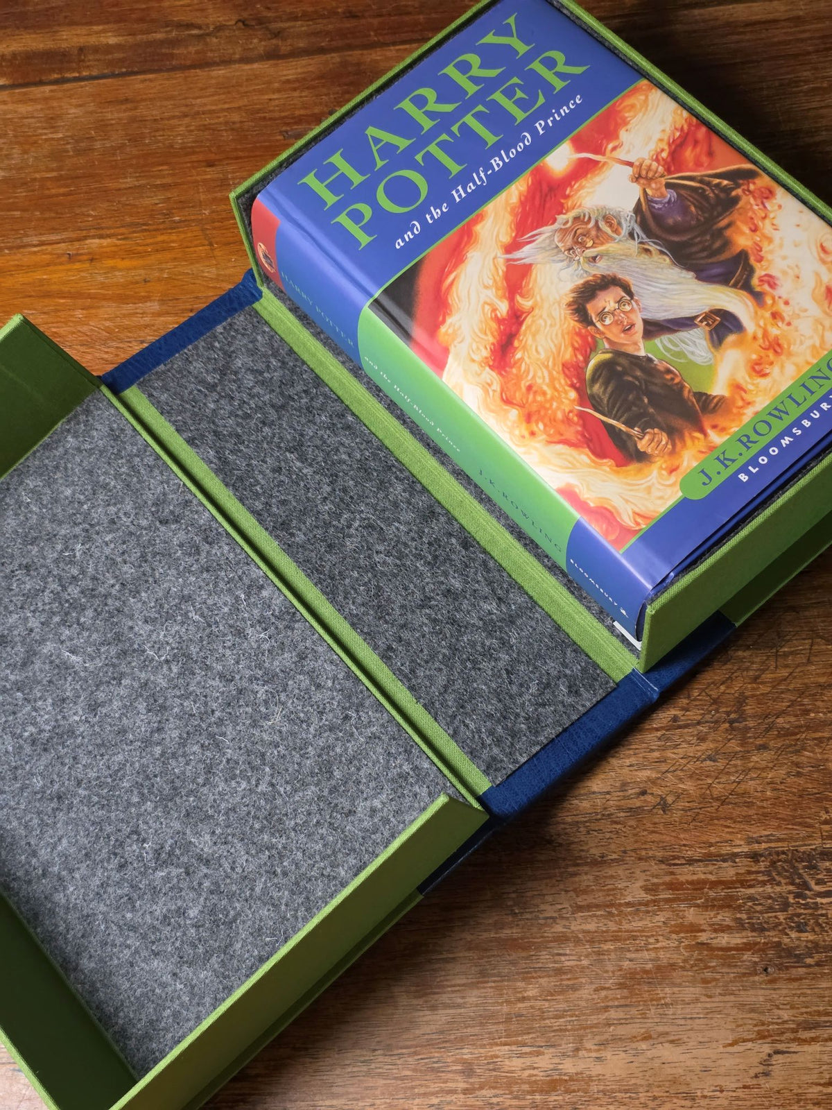 The Harry Potter series - An exceptional collection of eight signed first editions