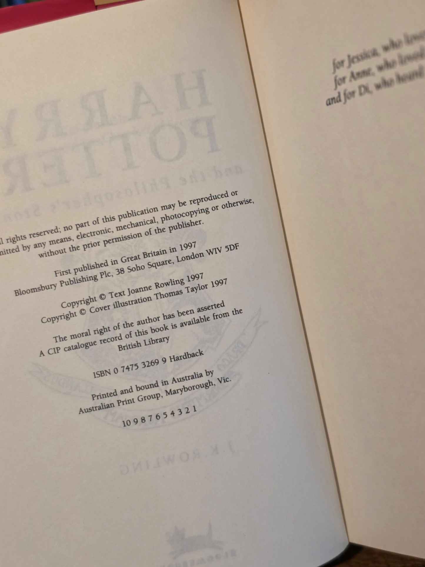 The Harry Potter series – Full set original Hardback first editions, first printings – Scarse 2020 signed J.K. Rowling photo included