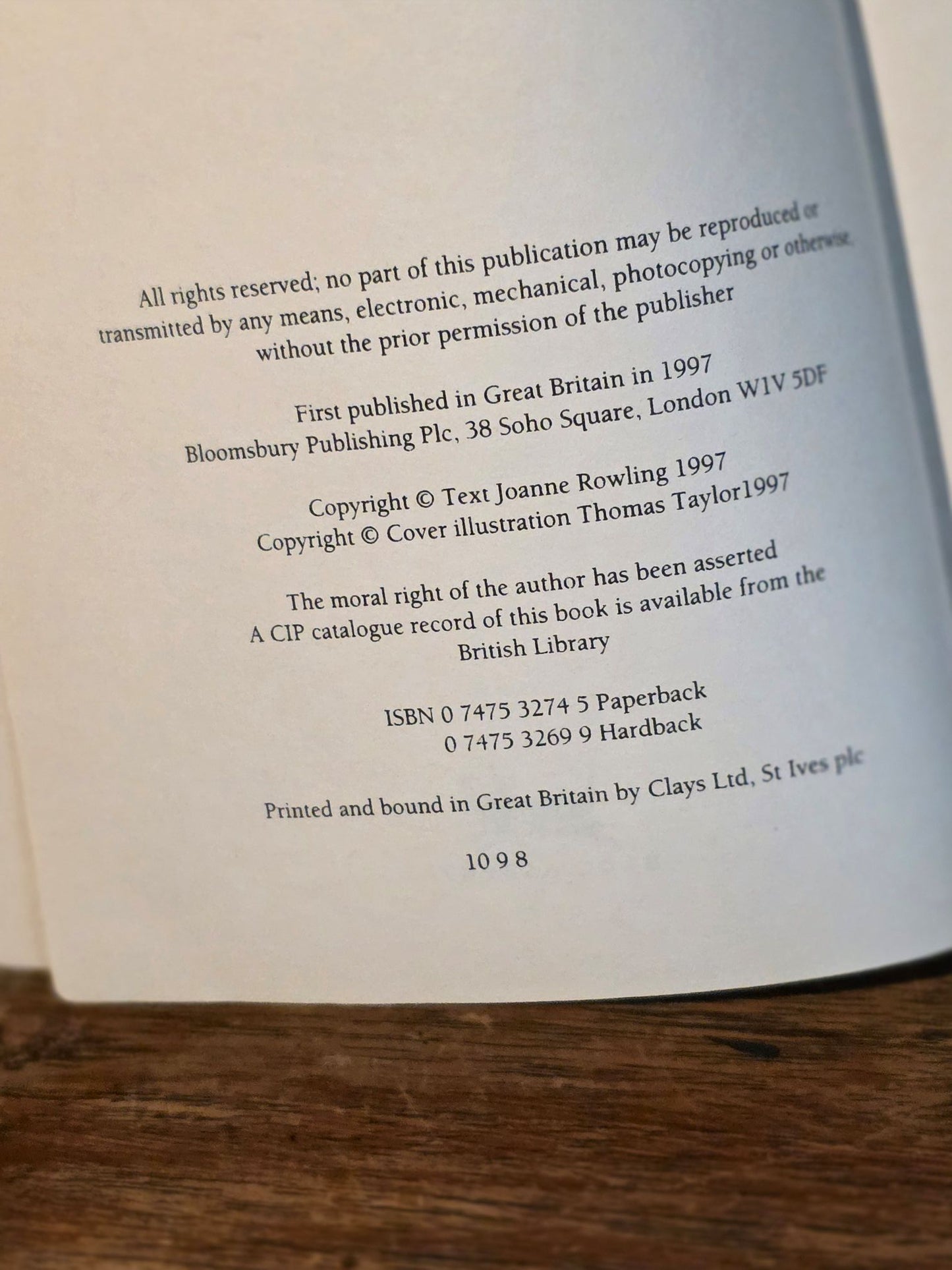 Harry Potter and the Philosopher’s Stone –  scarce 8th UK softcover Printing